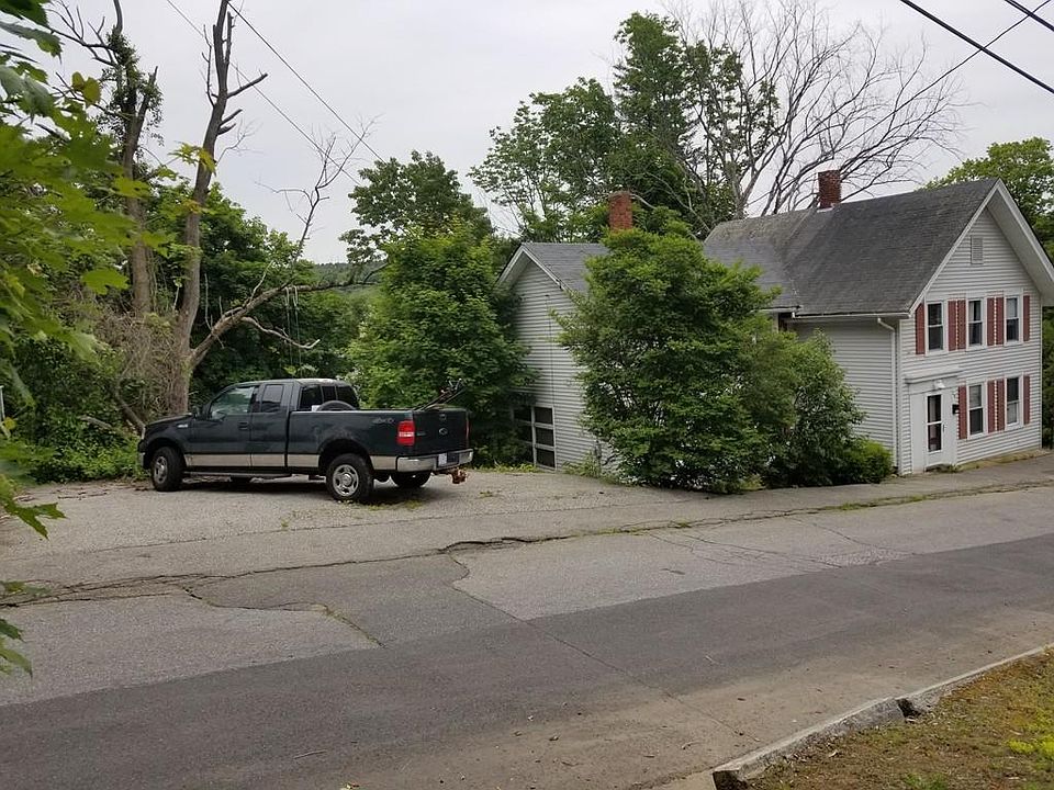 28 School St, Warren, MA 01083 Zillow