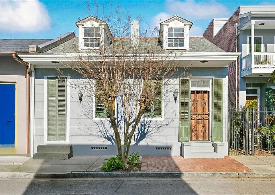 1st image of 1135 Ursulines Ave
