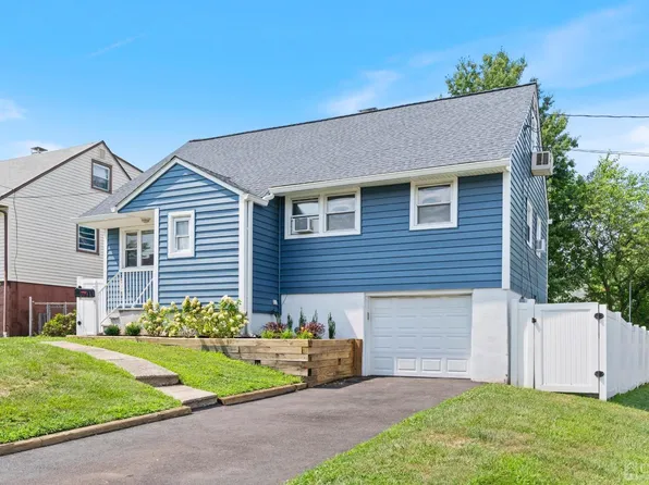 93 Hudson St, Metuchen, NJ 08840