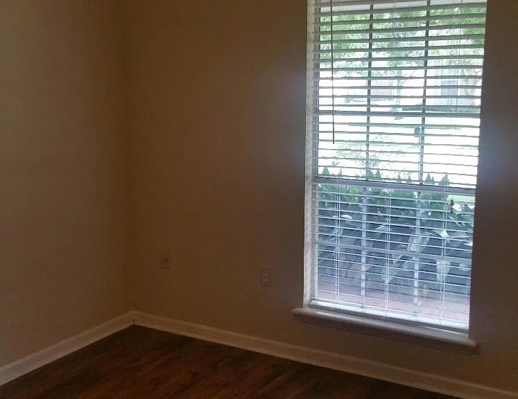 3924 Country View Dr — Photo 12