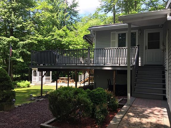 2nd image of 107 Arbutus Dr
