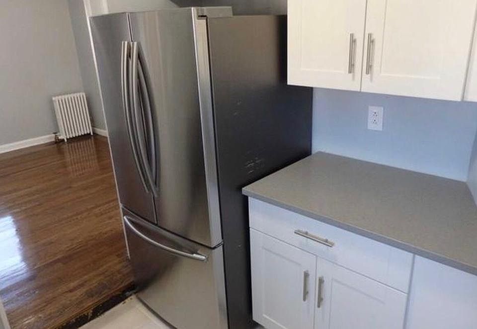 1st image of 14 Chesnut Street Lynbrook Ny