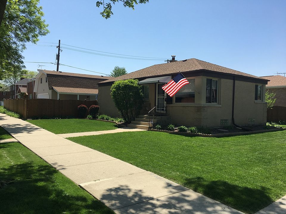 1st image of 7601 W Bryn Mawr Ave