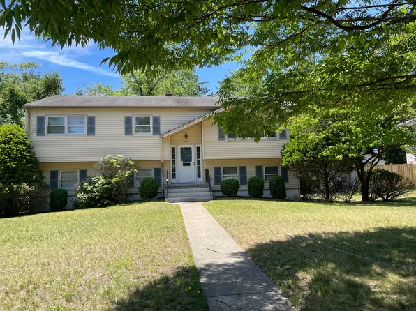 (undisclosed Address), Ridgewood, NJ 07450