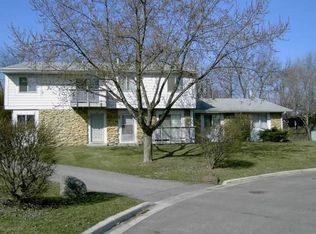 1727 Mary Ann Ln, Lockport, IL 60441