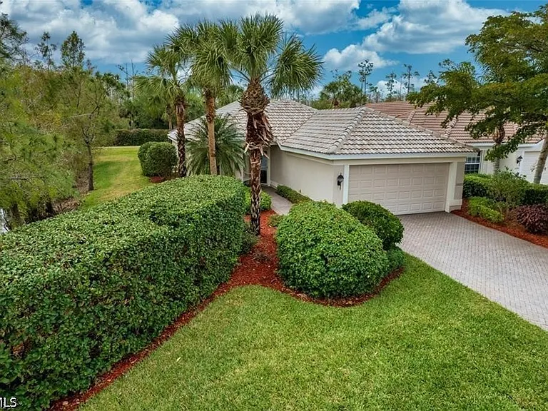 10072 Oakhurst Way — Photo 3