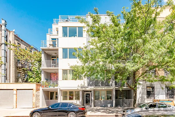 Rented by MySpaceNYC | media 85