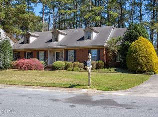 1505 Saint James Pl, Kinston, NC 28504