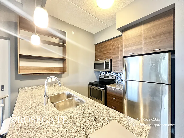318 Spruce St #809 — Photo 2