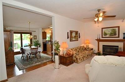2nd image of 11399 Evergreen Blvd