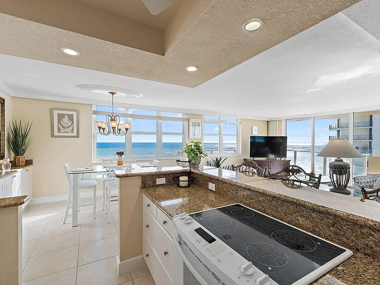 5440 N Ocean Dr #907 — Photo 4