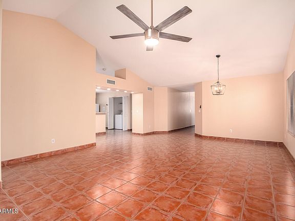 5th image of 11349 E POINSETTIA Drive