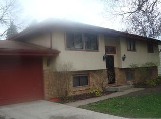 1450 Carrie St, West Saint Paul, MN 55118