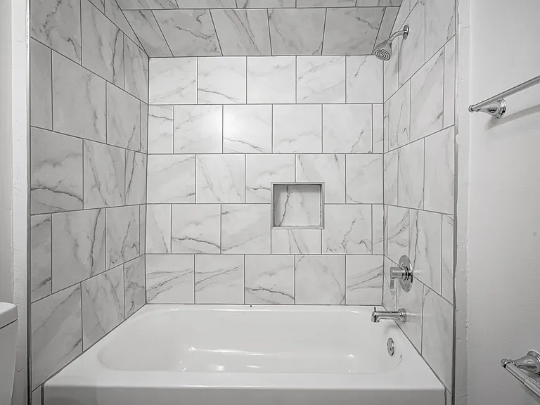21 & 23 Harding Ave #21 — Photo 22