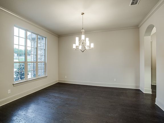 4th image of 3310 Waterford Dr