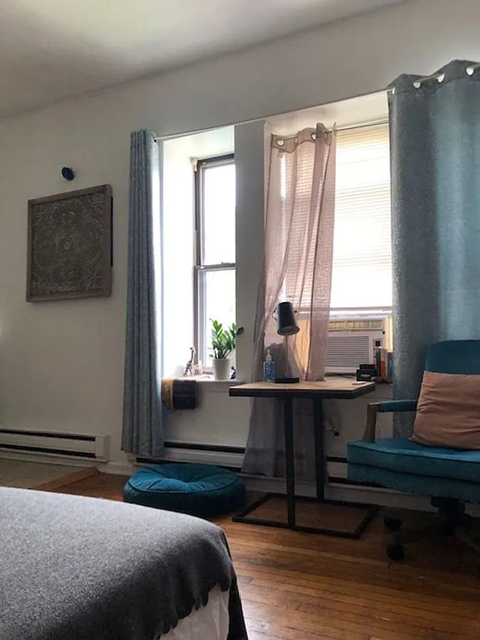 Studio, 400 sqft, $1,099 — Photo 3