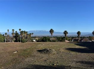 1270 W Chase Dr, Corona, CA 92882