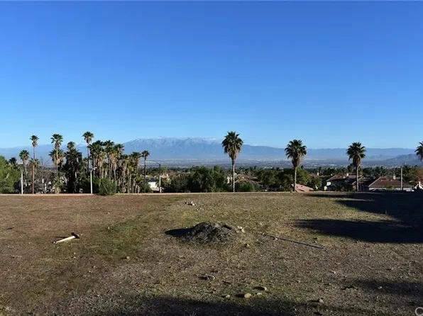 1270 W Chase Dr, Corona, CA 92882