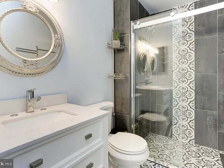 9197 Carriage House Ln #44 — Photo 12