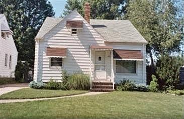 1st image of 902 Wexford Ave