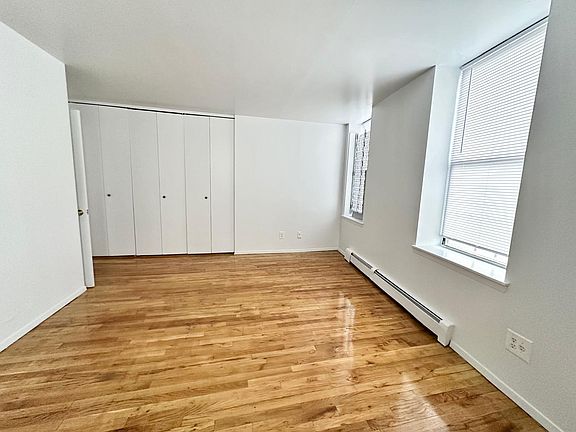 3rd image of 1165 Shakespeare Ave APT 5B