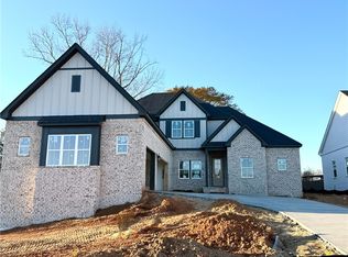 2412 Thunder Ridge Way, Auburn, AL 36832