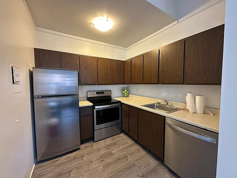 Webster House — Photo 16