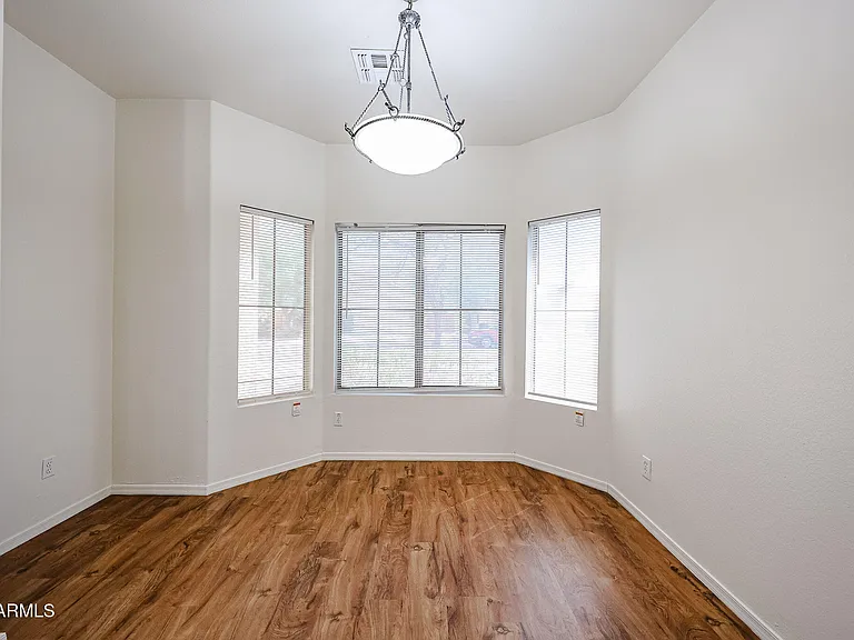 25242 N 40th Ln — Photo 14