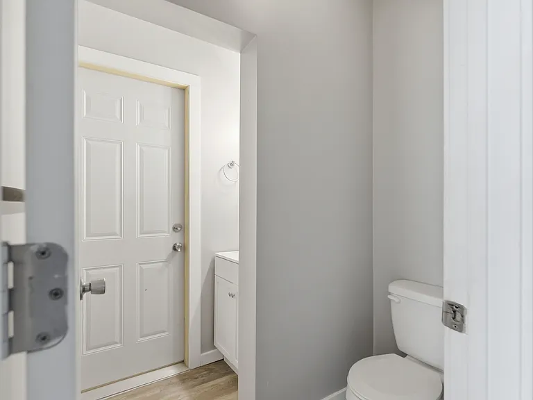 1416 W 13th St #1416 — Photo 12