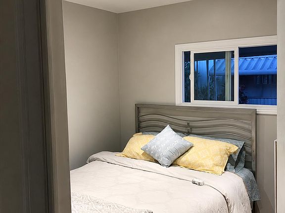5th image of 1740 Broadway Street #39