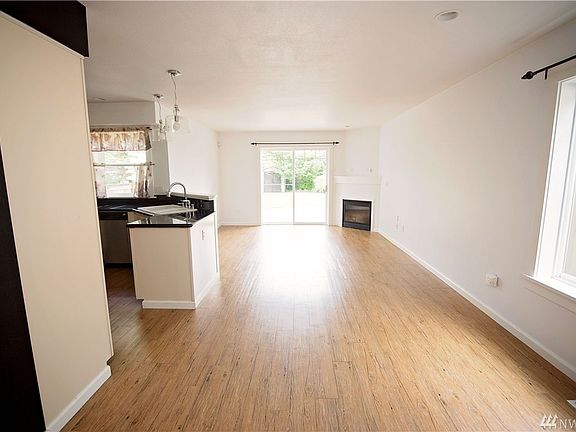 5th image of 725 Wilson St SE