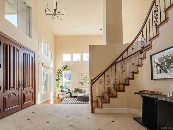 2nd image of 225 Borrego Ct