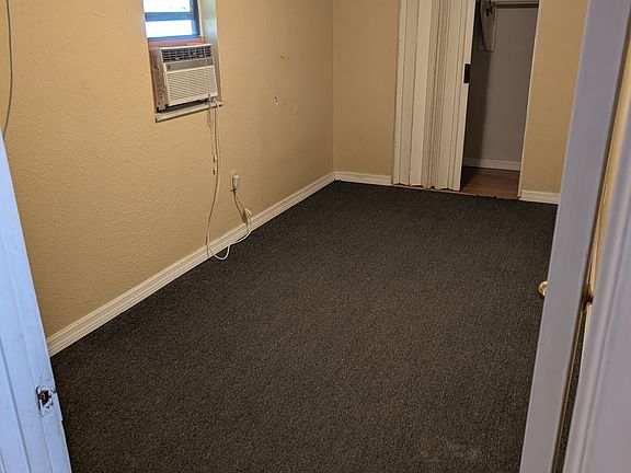 4th image of 1821 Hollenbeck Dr