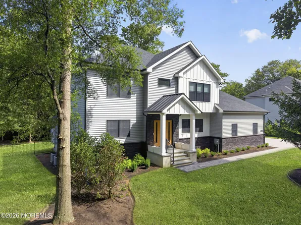 284 Middle Road, Holmdel, NJ 07733
