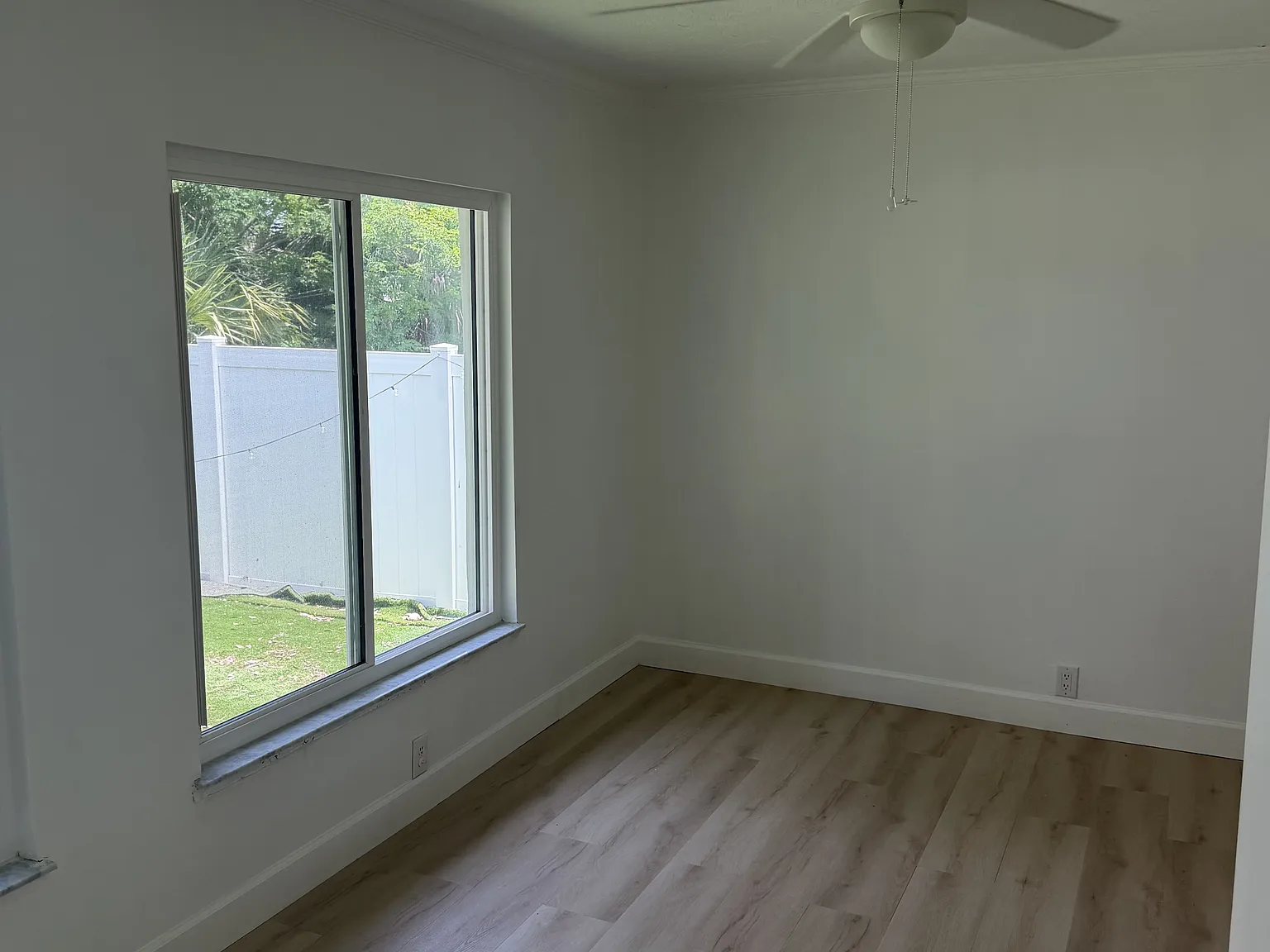 923 Ivanhoe Way South - 1 — Photo 3