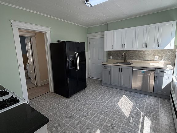 2nd image of 349 Savin Ave Unit 1