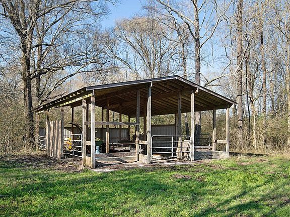 4th image of 4584 Cooper Ln