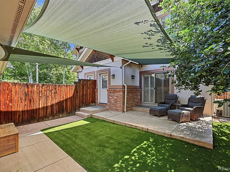 803 S Clarkson St — Photo 31
