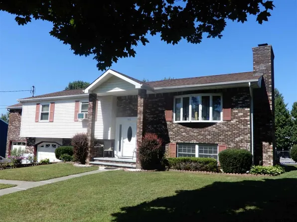 122 Massachusetts Ave, Cohoes, NY 12047