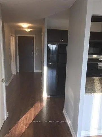181 Village Green Sq #1717 — Photo 9