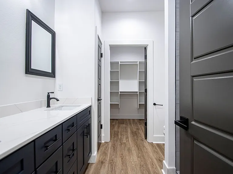 324 S Schiller St — Photo 29