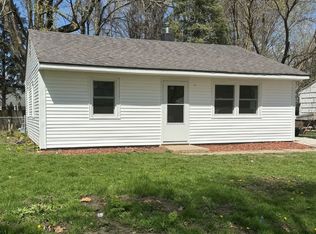 1065 Eastview Dr, Rantoul, IL 61866