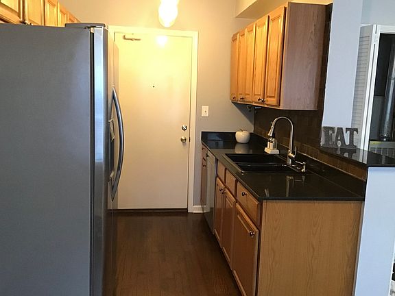 4th image of 4423 N Lawndale Ave APT 2A