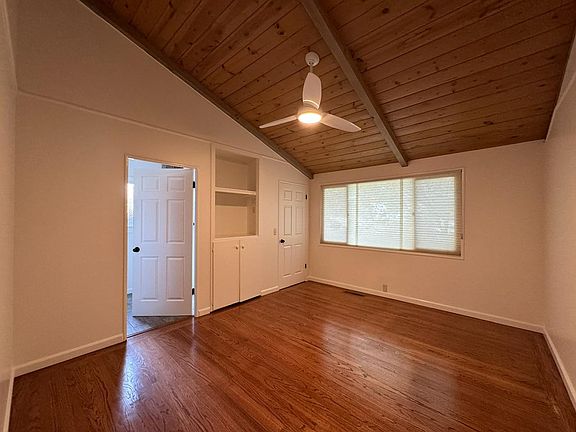 3rd image of 1738 Higgins Ave