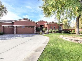 142 S Prairie Rd, Gilbert, AZ 85296
