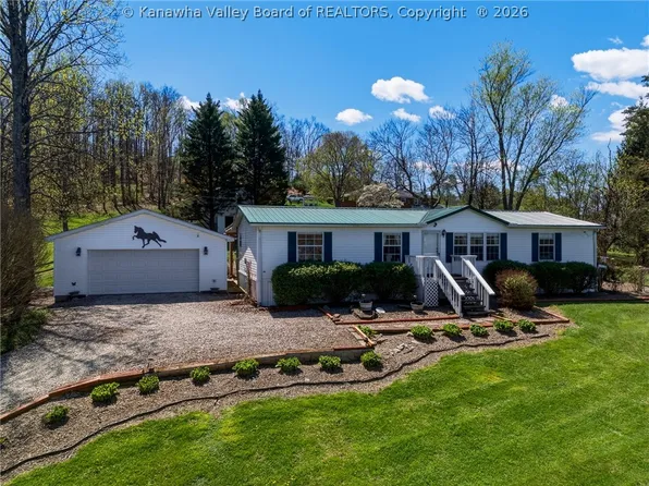 2435 Us Route 60, Hurricane, WV 25526