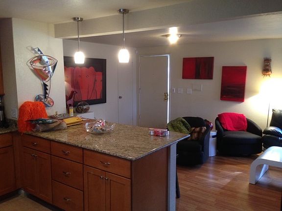 4th image of 1401 E Asbury Ave