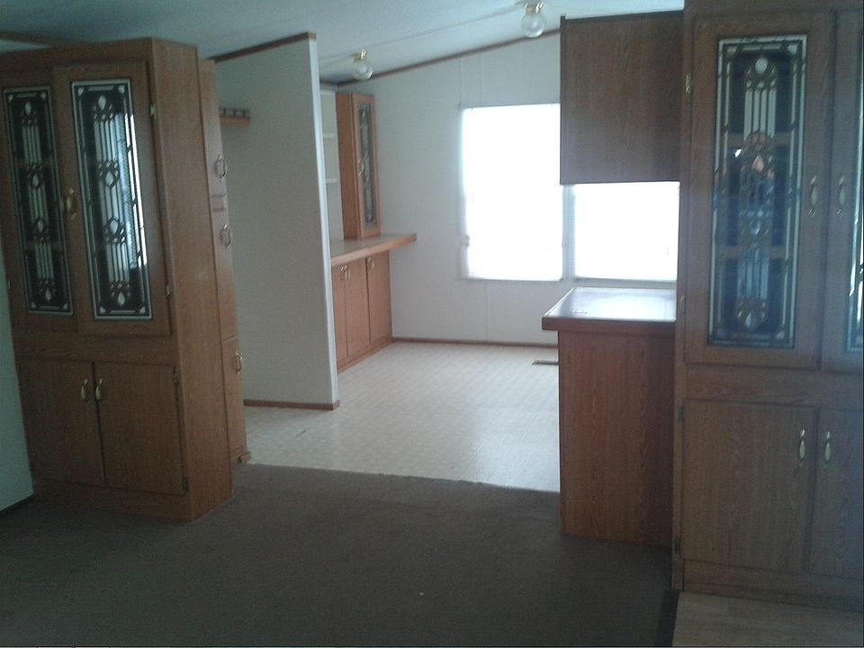 11816 Pinewood - Kitchen