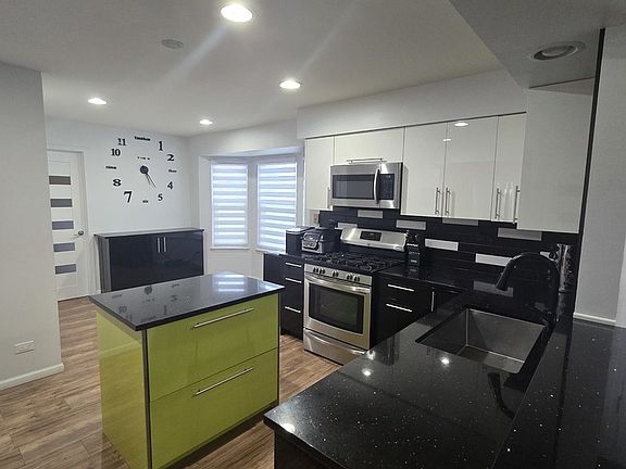 4th image of 105 Jefferson Ln