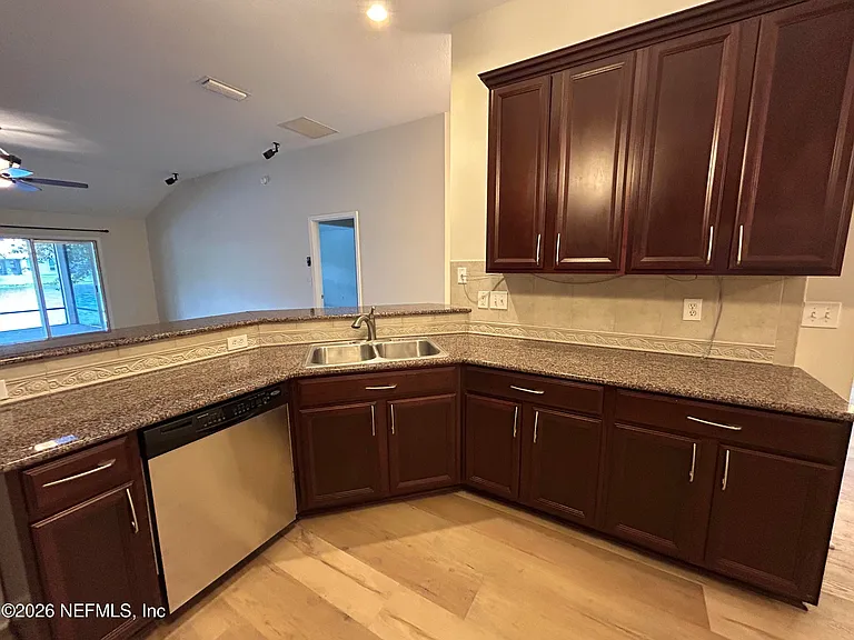13916 Fish Eagle Dr E — Photo 29